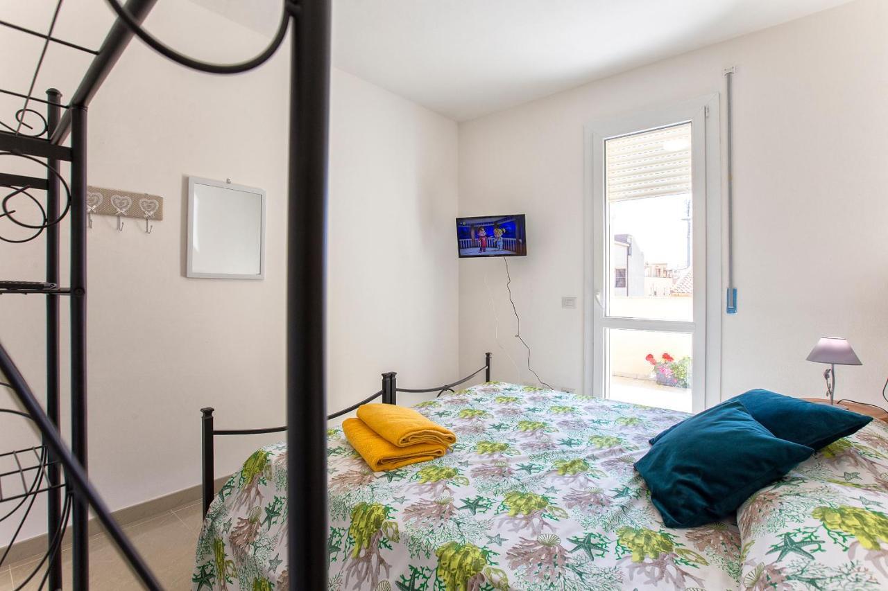 Il Giardino Fiorito Casa Vacanze Alghero Ngoại thất bức ảnh